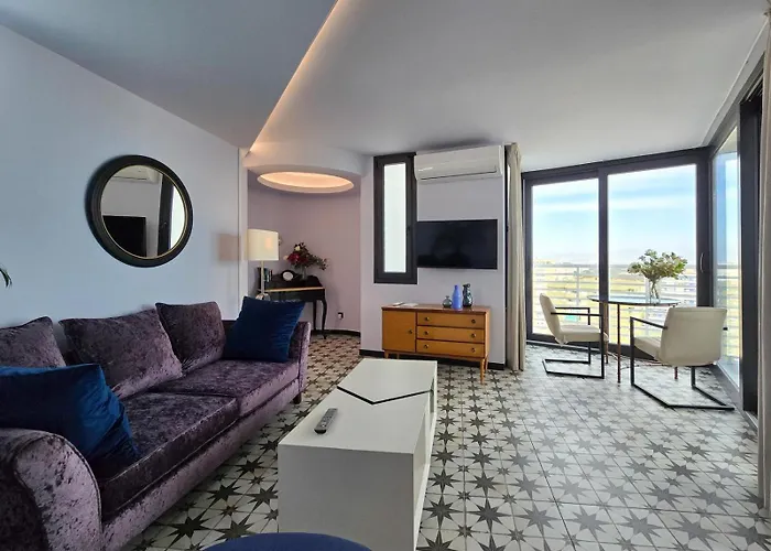 Sky By Rent Me Apartman *